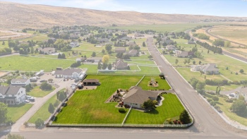 Canyon Meadows Dr., Kennewick, Washington 99338, 4 Bedrooms Bedrooms, ,3 BathroomsBathrooms,Site Built-owned Lot,For Sale,Canyon Meadows Dr.,278055