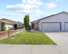 Klamath Ave, Kennewick, Washington 99336, 3 Bedrooms Bedrooms, ,2 BathroomsBathrooms,Town House,For Sale,Klamath Ave,278121