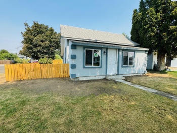 Date Street, Toppenish, Washington 98948, 2 Bedrooms Bedrooms, ,1 BathroomBathrooms,Site Built-owned Lot,For Sale,Date Street,278141