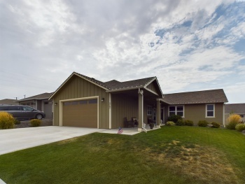 Taft St, Kennewick, Washington 99338, 2 Bedrooms Bedrooms, ,2 BathroomsBathrooms,Site Built-owned Lot,For Sale,Taft St,278298