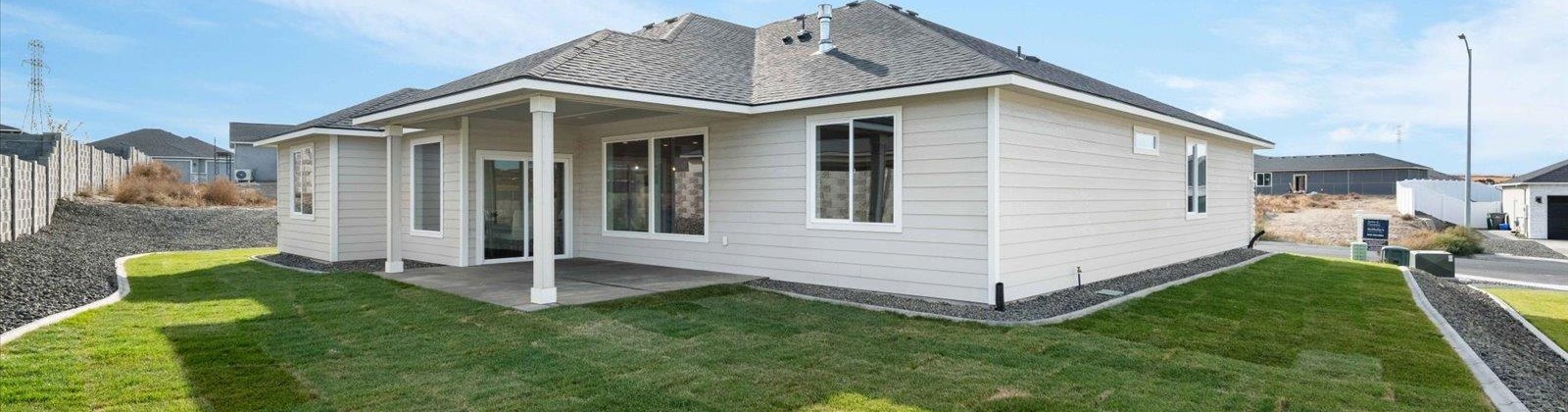 34th Pl, Kennewick, Washington 99338, 3 Bedrooms Bedrooms, ,2 BathroomsBathrooms,Site Built-owned Lot,For Sale,34th Pl,278299