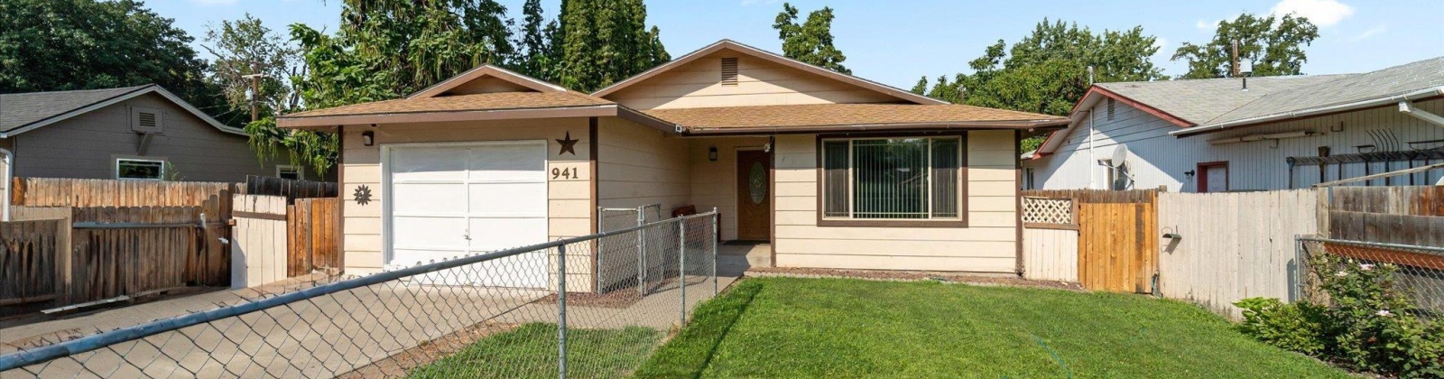 Florence Street, Prosser, Washington 99350, 4 Bedrooms Bedrooms, ,2 BathroomsBathrooms,Site Built-owned Lot,For Sale,Florence Street,278075