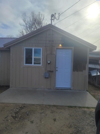 6th, Kennewick, Washington 99336, 1 Bedroom Bedrooms, ,1 BathroomBathrooms,Site Built-owned Lot,For Rent,6th,278334