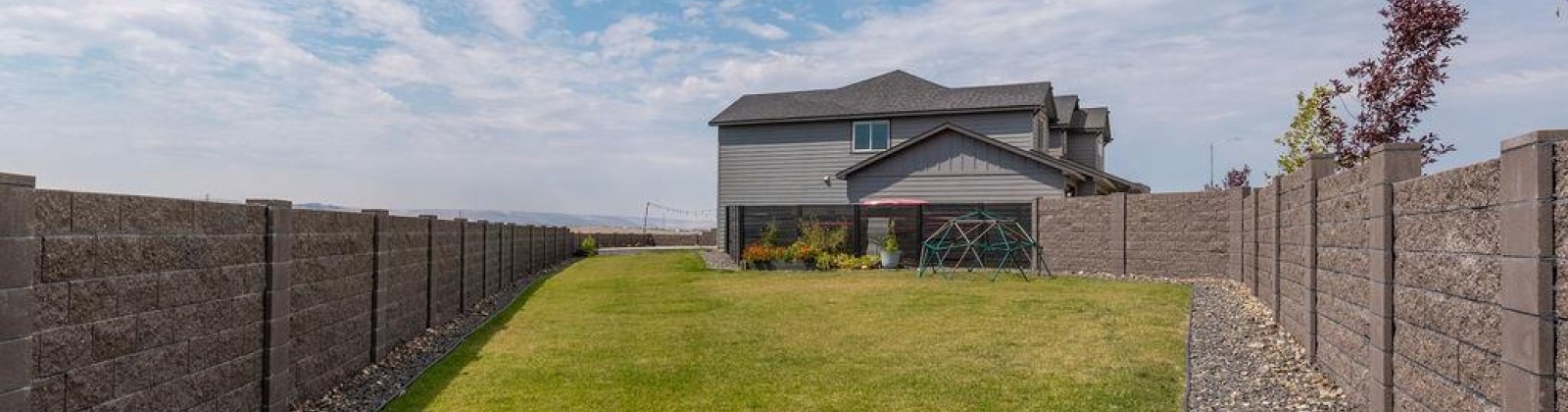 25th, Kennewick, Washington 99338, 4 Bedrooms Bedrooms, ,3 BathroomsBathrooms,Site Built-owned Lot,For Sale,25th,278344