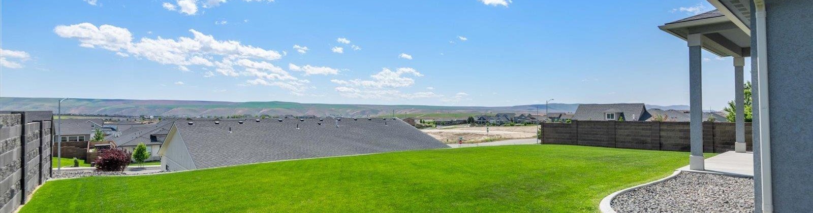 Highview Street, Richland, Washington 99352, 4 Bedrooms Bedrooms, ,3 BathroomsBathrooms,Site Built-owned Lot,For Sale,Highview Street,276031