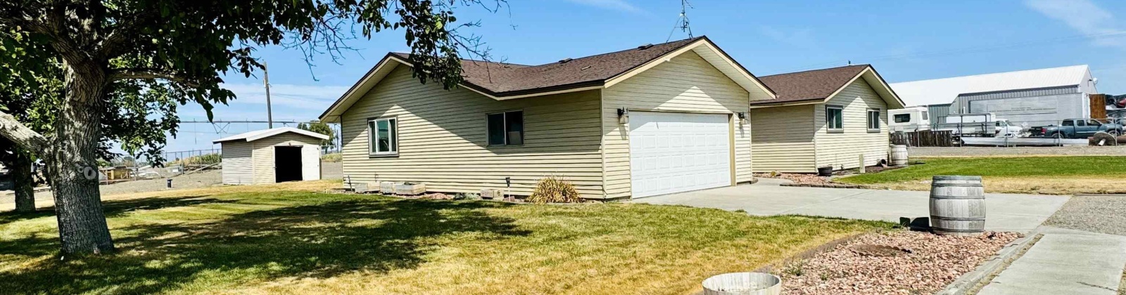 Columbia River Rd, Pasco, Washington 99301, 3 Bedrooms Bedrooms, ,2 BathroomsBathrooms,Site Built-owned Lot,For Sale,Columbia River Rd,278407