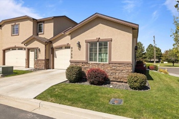 Dennis, Kennewick, Washington 99337, 2 Bedrooms Bedrooms, ,2 BathroomsBathrooms,Town House,For Sale,Dennis,278487