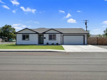 Kuhn St, Richland, Washington 99352, 3 Bedrooms Bedrooms, ,2 BathroomsBathrooms,Site Built-owned Lot,For Sale,Kuhn St,278563