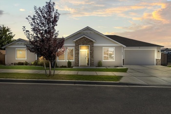 McKinley St., Kennewick, Washington 99338, 4 Bedrooms Bedrooms, ,2 BathroomsBathrooms,Site Built-owned Lot,For Sale,McKinley St.,278589