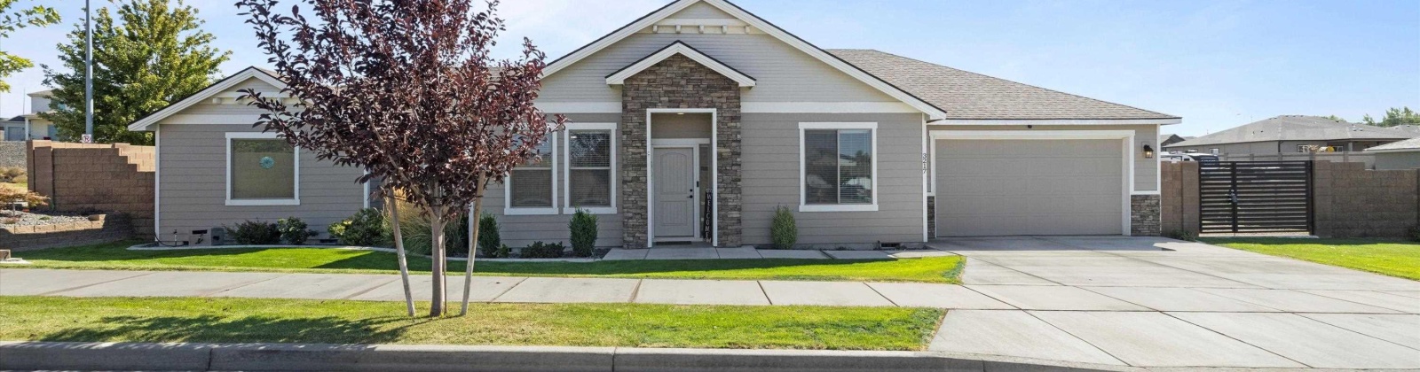 McKinley St., Kennewick, Washington 99338, 4 Bedrooms Bedrooms, ,2 BathroomsBathrooms,Site Built-owned Lot,For Sale,McKinley St.,278589