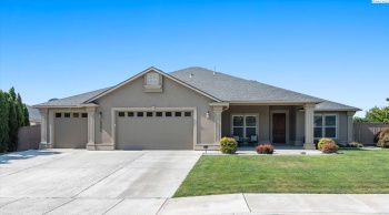 Bermuda Dunes Dr, Pasco, Washington 99301, 4 Bedrooms Bedrooms, ,3 BathroomsBathrooms,Site Built-owned Lot,For Sale,Bermuda Dunes Dr,277437