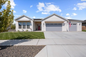 Barbera, Richland, Washington 99352, 3 Bedrooms Bedrooms, ,3 BathroomsBathrooms,Site Built-owned Lot,For Sale,Barbera,278659