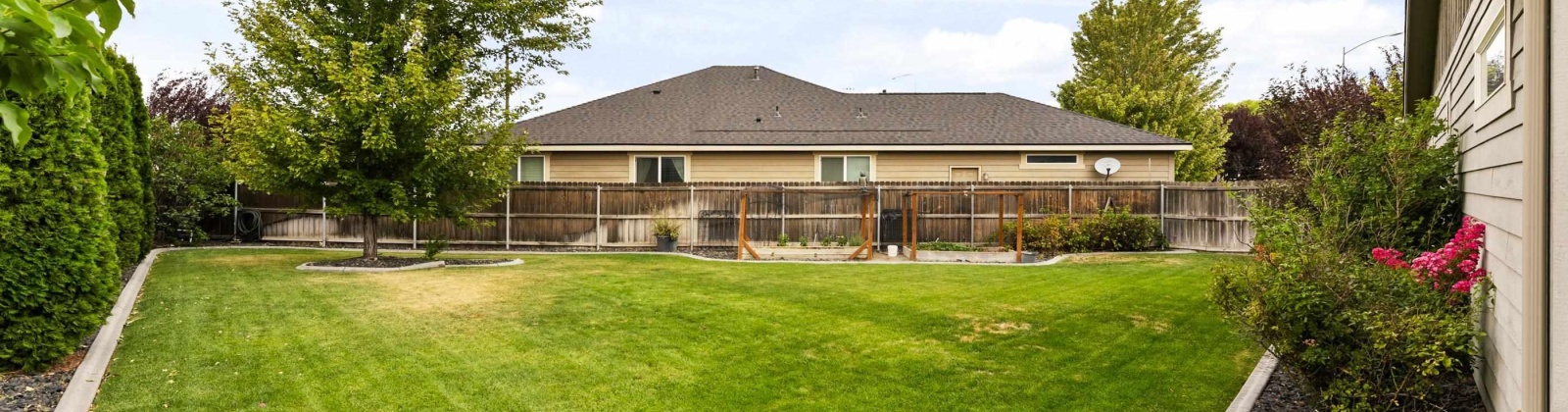 34th Court, Kennewick, Washington 99336, 3 Bedrooms Bedrooms, ,3 BathroomsBathrooms,Site Built-owned Lot,For Sale,34th Court,278715