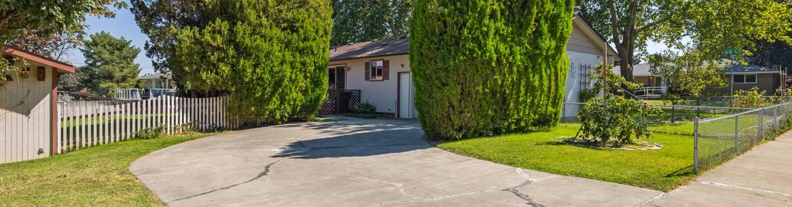 11th Ave, Kennewick, Washington 99337, 5 Bedrooms Bedrooms, ,2 BathroomsBathrooms,Site Built-owned Lot,For Sale,11th Ave,278747