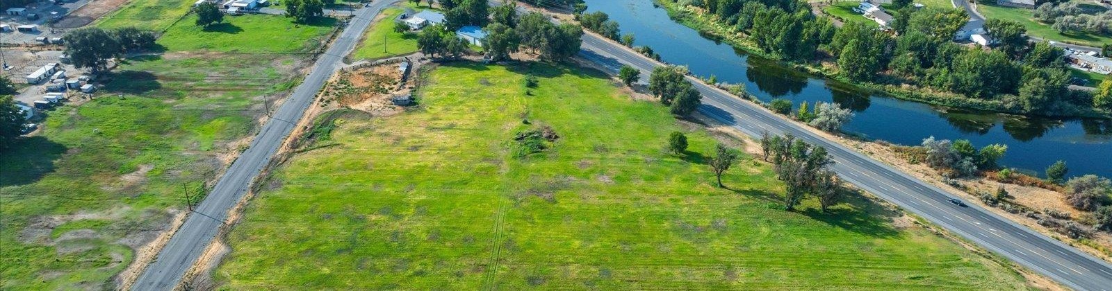 Van Giesen St, Richland, Washington 99354, 7 Bedrooms Bedrooms, ,3 BathroomsBathrooms,Site Built-owned Lot,For Sale,Van Giesen St,278743