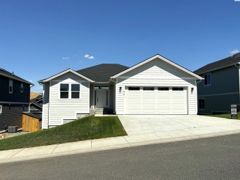 Iyla Court, Pullman, Washington 99163, 4 Bedrooms Bedrooms, ,3 BathroomsBathrooms,Site Built-owned Lot,For Sale,Iyla Court,270377