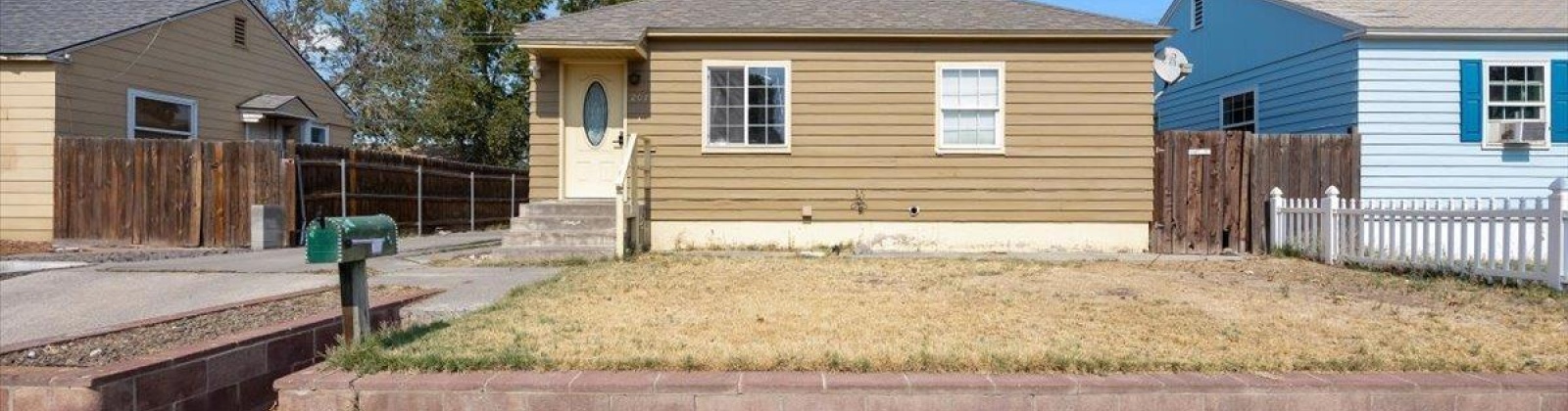 3rd Ave, Kennewick, Washington 99336-4033, 2 Bedrooms Bedrooms, ,1 BathroomBathrooms,Site Built-owned Lot,For Sale,3rd Ave,278787