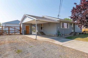 9th Avenue, Clarkston, Washington 99403, 4 Bedrooms Bedrooms, ,2 BathroomsBathrooms,Site Built-owned Lot,For Sale,9th Avenue,278854