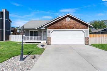 6th Pl, Kennewick, Washington 99336, 3 Bedrooms Bedrooms, ,2 BathroomsBathrooms,Site Built-owned Lot,For Sale,6th Pl,278875