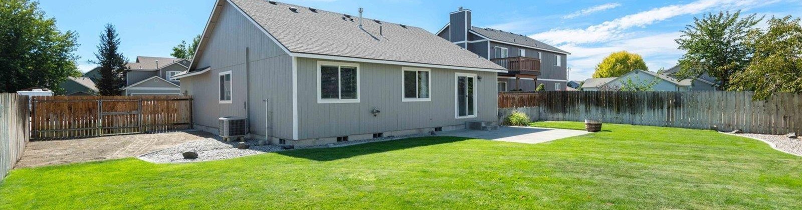 6th Pl, Kennewick, Washington 99336, 3 Bedrooms Bedrooms, ,2 BathroomsBathrooms,Site Built-owned Lot,For Sale,6th Pl,278875