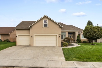 13th Ave, Kennewick, Washington 99338, 4 Bedrooms Bedrooms, ,3 BathroomsBathrooms,Site Built-owned Lot,For Sale,13th Ave,278908