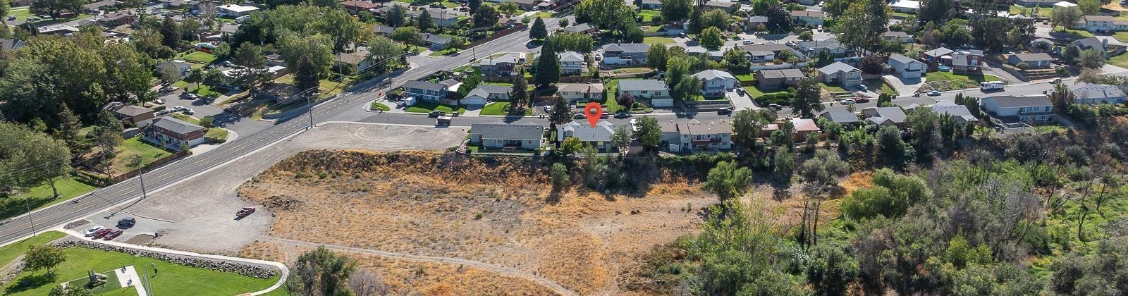 8th Pl, Kennewick, Washington 99336, 3 Bedrooms Bedrooms, ,2 BathroomsBathrooms,Site Built-owned Lot,For Sale,8th Pl,279067