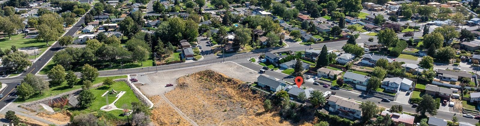 8th Pl, Kennewick, Washington 99336, 3 Bedrooms Bedrooms, ,2 BathroomsBathrooms,Site Built-owned Lot,For Sale,8th Pl,279067