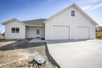 Grant St, Kennewick, Washington 99336, 3 Bedrooms Bedrooms, ,2 BathroomsBathrooms,Site Built-owned Lot,For Sale,Grant St,279097