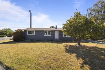 20th Ave, Kennewick, Washington 99337, 3 Bedrooms Bedrooms, ,1 BathroomBathrooms,Site Built-owned Lot,For Sale,20th Ave,279140