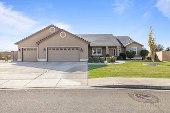 Tamarisk Dr, Pasco, Washington 99301, 4 Bedrooms Bedrooms, ,3 BathroomsBathrooms,Site Built-owned Lot,For Sale,Tamarisk Dr,279145