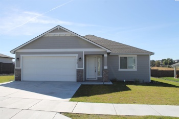 32nd Ave., Kennewick, Washington 99338, 3 Bedrooms Bedrooms, ,2 BathroomsBathrooms,Site Built-owned Lot,For Rent,32nd Ave.,279152