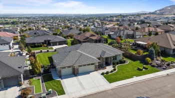 Sorrento Lane, Richland, Washington 99352, 3 Bedrooms Bedrooms, ,3 BathroomsBathrooms,Site Built-owned Lot,For Sale,Sorrento Lane,279185