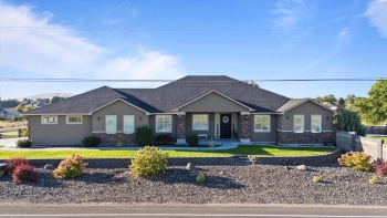 Collins Road, West Richland, Washington 99353, 6 Bedrooms Bedrooms, ,6 BathroomsBathrooms,Site Built-owned Lot,For Sale,Collins Road,279235