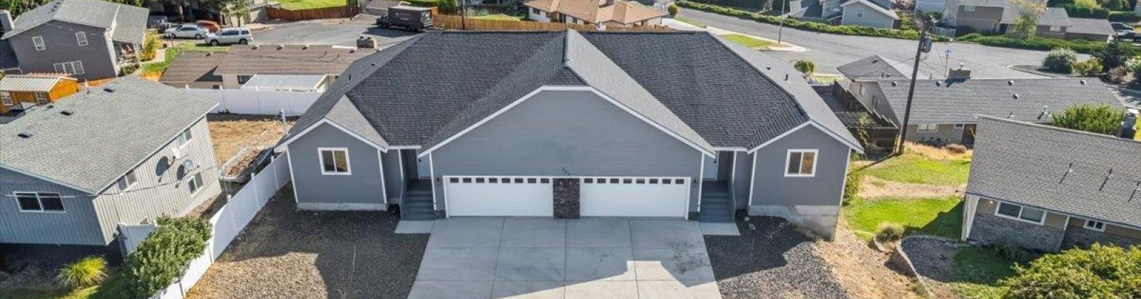 80th Ave, Yakima, Washington 98908, 6 Bedrooms Bedrooms, ,6 BathroomsBathrooms,Duplex,For Sale,80th Ave,279267