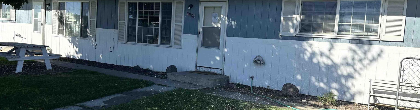 Yakima Ave, Sunnyside, Washington 98944, 3 Bedrooms Bedrooms, ,2 BathroomsBathrooms,Duplex,For Sale,Yakima Ave,279288