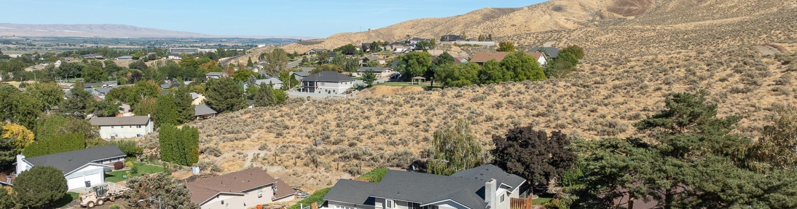 Roza Vista Pl, Prosser, Washington 99350, 4 Bedrooms Bedrooms, ,3 BathroomsBathrooms,Site Built-owned Lot,For Sale,Roza Vista Pl,279309