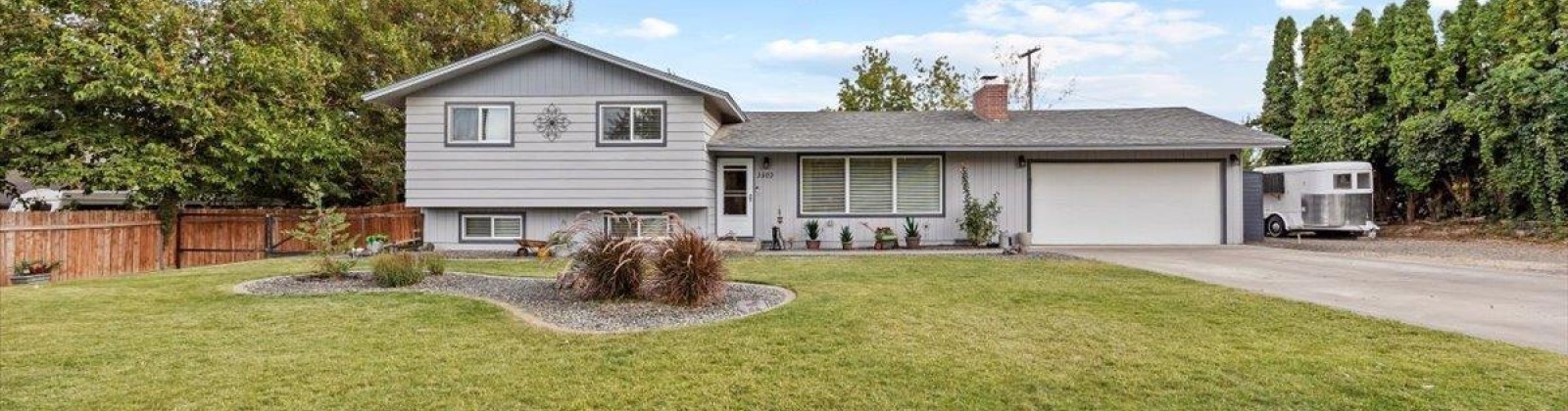 Garfield Pl, Kennewick, Washington 99337, 4 Bedrooms Bedrooms, ,3 BathroomsBathrooms,Site Built-owned Lot,For Sale,Garfield Pl,279342