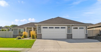 34th Ave, Kennewick, Washington 99338, 4 Bedrooms Bedrooms, ,3 BathroomsBathrooms,Site Built-owned Lot,For Sale,34th Ave,279341