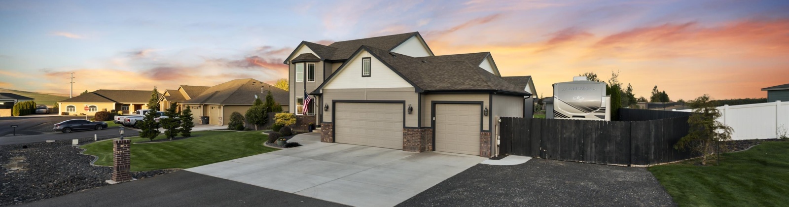 Grandview Lane, Kennewick, Washington 99338, 4 Bedrooms Bedrooms, ,3 BathroomsBathrooms,Site Built-owned Lot,For Sale,Grandview Lane,279376