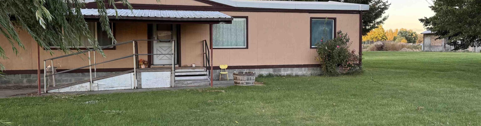 Beers Rd, Prosser, Washington 99350, 3 Bedrooms Bedrooms, ,2 BathroomsBathrooms,Manufactured-owned Lot,For Sale,Beers Rd,279392