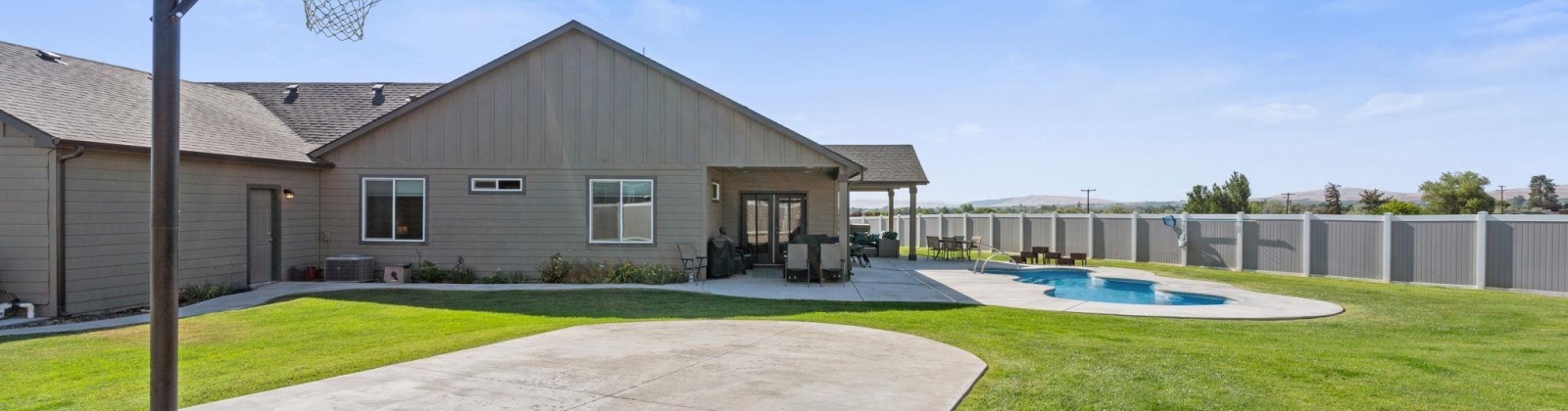 Hamilton Drive, Zillah, Washington 98953, 3 Bedrooms Bedrooms, ,3 BathroomsBathrooms,Site Built-owned Lot,For Sale,Hamilton Drive,279480