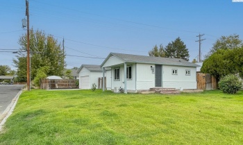 Wilson Street, Richland, Washington 99354, 2 Bedrooms Bedrooms, ,1 BathroomBathrooms,Manufactured-owned Lot,For Sale,Wilson Street,279489