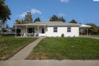 Sacramento Blvd, Richland, Washington 99354-3004, 3 Bedrooms Bedrooms, ,2 BathroomsBathrooms,Site Built-owned Lot,For Sale,Sacramento Blvd,279517