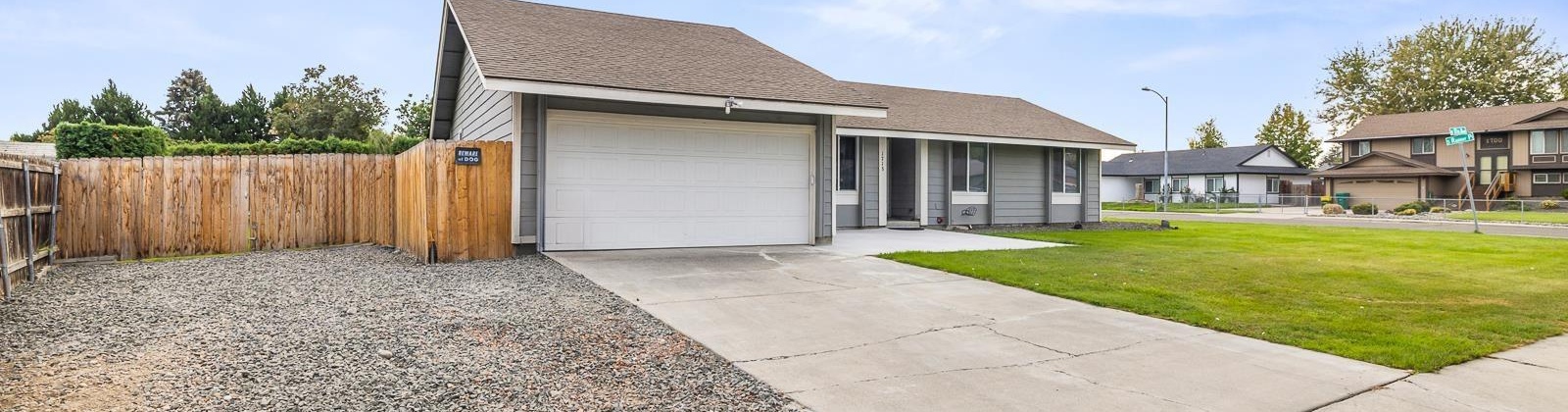 17th Ave, Kennewick, Washington 99337, 3 Bedrooms Bedrooms, ,2 BathroomsBathrooms,Site Built-owned Lot,For Sale,17th Ave,279557