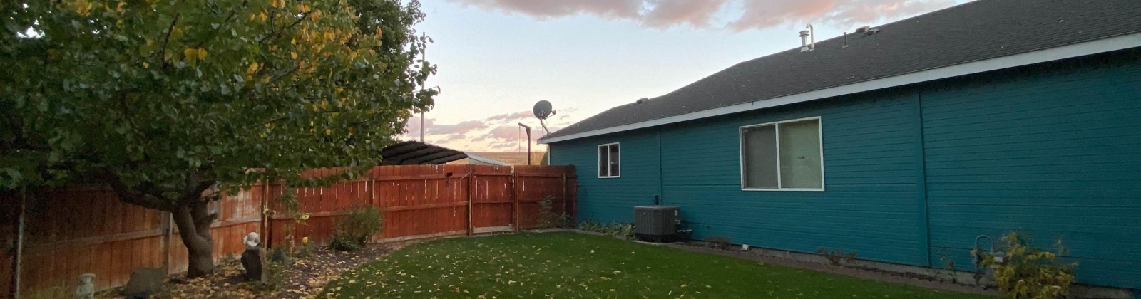 Eastgate Court, Prosser, Washington 99350, 3 Bedrooms Bedrooms, ,2 BathroomsBathrooms,Site Built-owned Lot,For Sale,Eastgate Court,279688