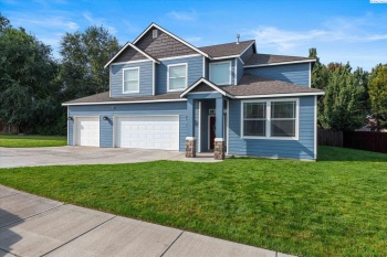 Quay St, Kennewick, Washington 99336, 4 Bedrooms Bedrooms, ,3 BathroomsBathrooms,Site Built-owned Lot,For Sale,Quay St,279712