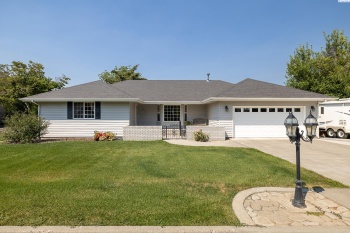 37th Ave., Kennewick, Washington 99337, 5 Bedrooms Bedrooms, ,4 BathroomsBathrooms,Site Built-owned Lot,For Sale,37th Ave.,278059