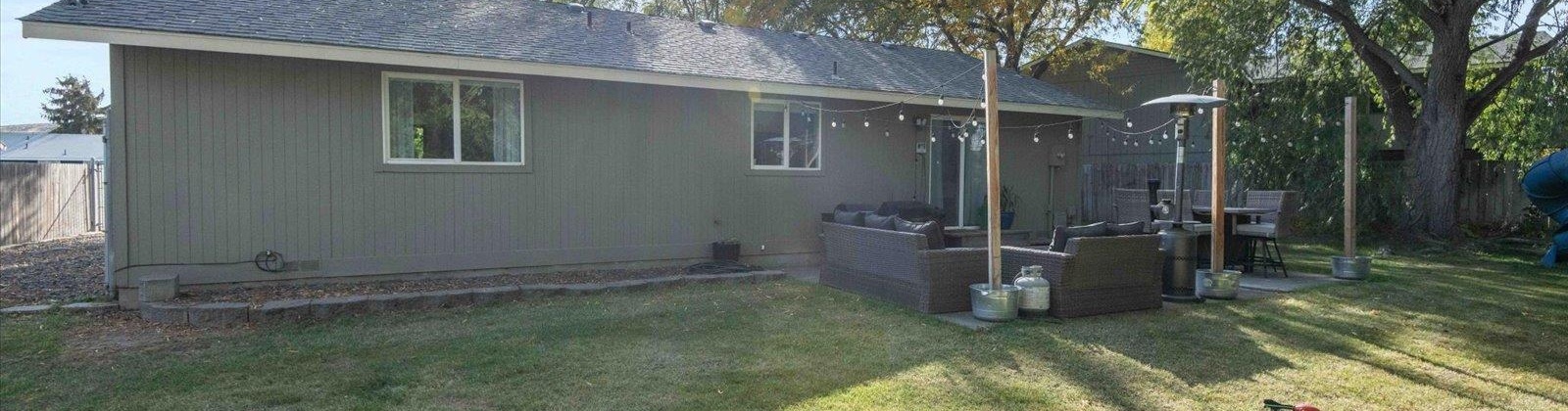 44th Place, Kennewick, Washington 99337, 3 Bedrooms Bedrooms, ,2 BathroomsBathrooms,Site Built-owned Lot,For Sale,44th Place,279836