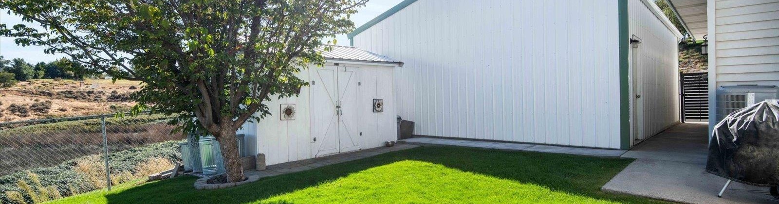 Gum St, Kennewick, Washington 99337, 3 Bedrooms Bedrooms, ,2 BathroomsBathrooms,Site Built-owned Lot,For Sale,Gum St,279843