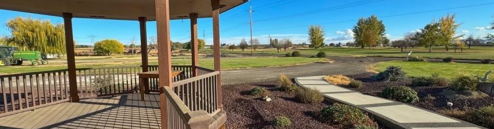 Alexander Rd., Sunnyside, Washington 98944, 2 Bedrooms Bedrooms, ,3 BathroomsBathrooms,Site Built-owned Lot,For Sale,Alexander Rd.,279862